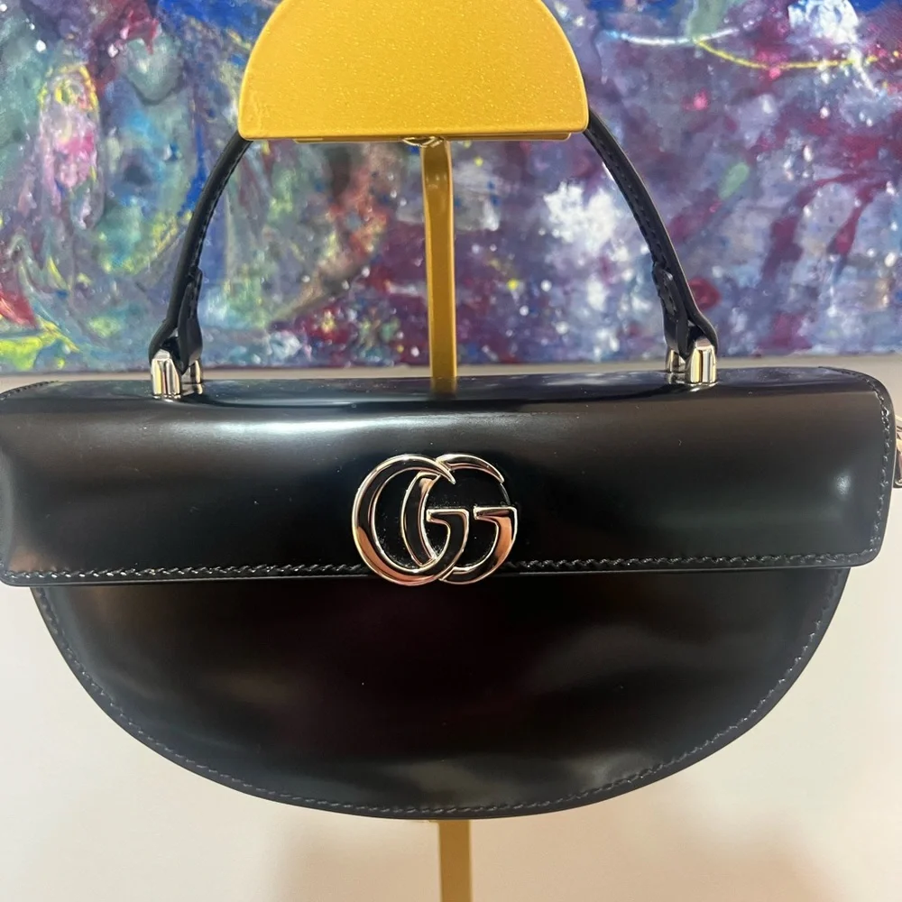Gucci Half moon leather top handle bag NIB - Picture 3 of 13